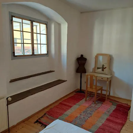 Daire Cool Flat At Renaissance Castle - 3br Ilz