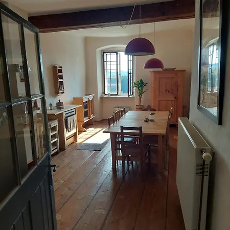 Apartman Cool Flat At Renaissance Castle - 3br *