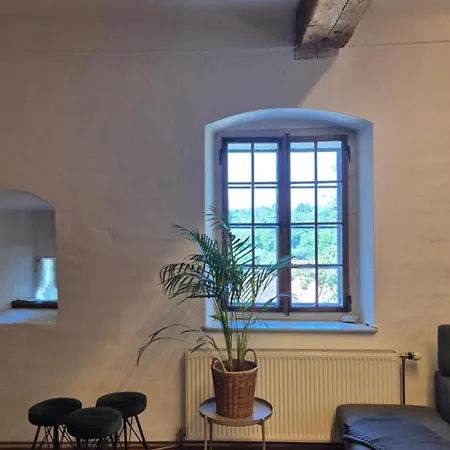 Cool Flat At Renaissance Castle - 3br Daire